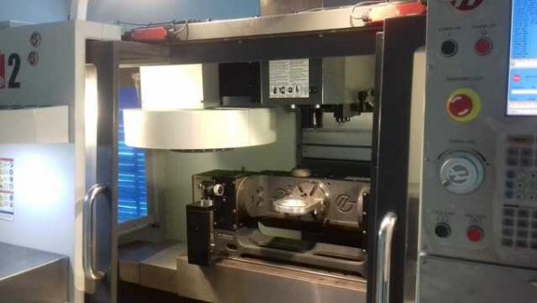 Máquina HAAS usada VF-2TR 30000rpm